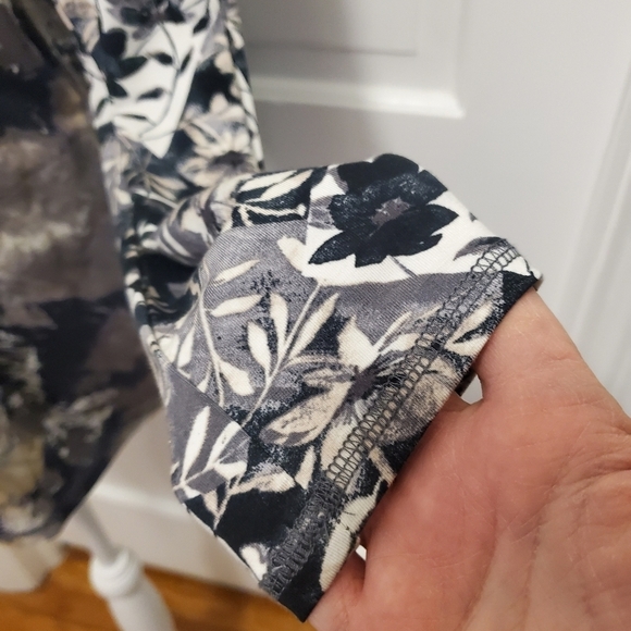 EC LOGO By Lori Goldsteinixed Print Jersey Knit Top Size Medium, casual, comfy - Picture 3 of 11